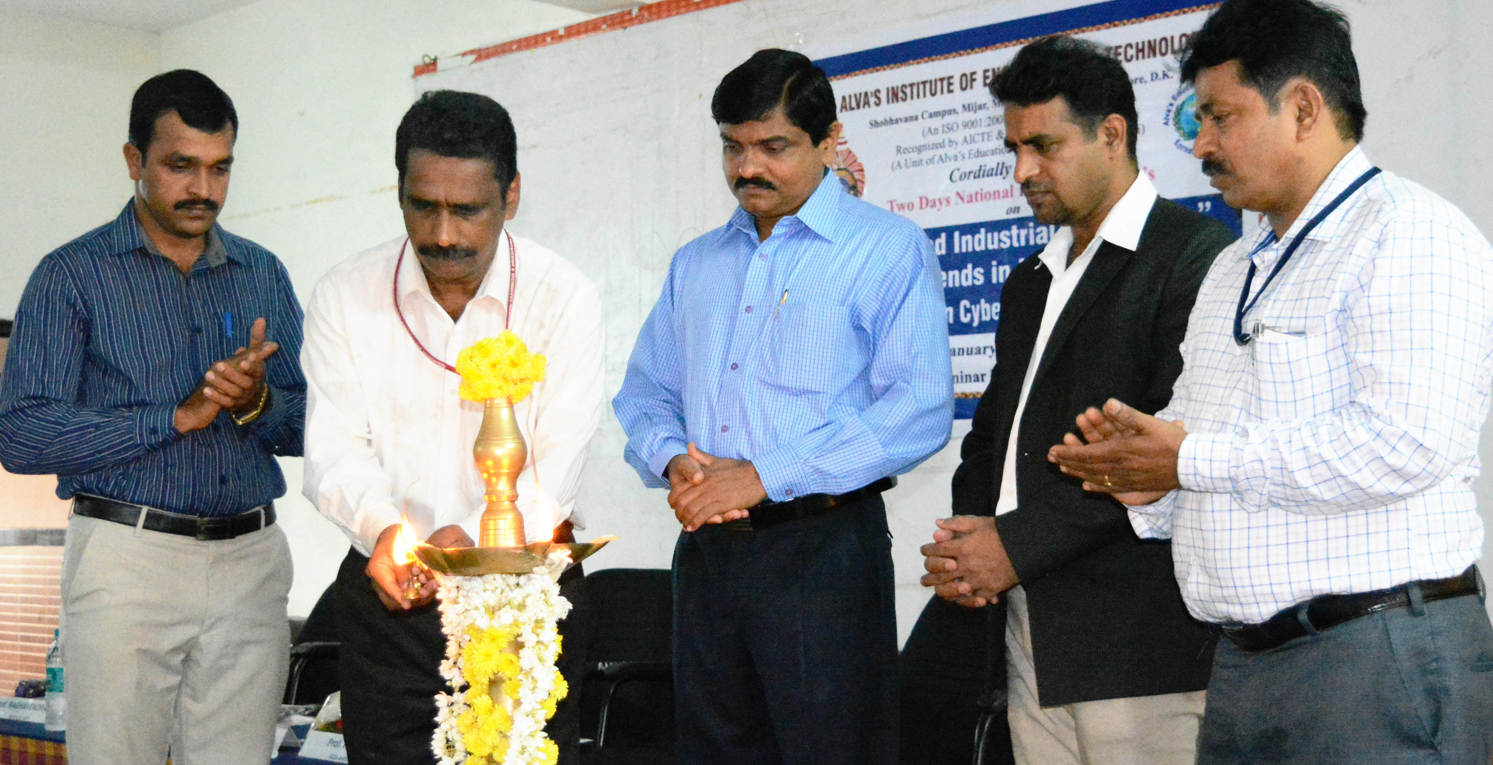 ಆಳ್ವಾಸ್‌ನಲ್ಲಿ ನ್ಯಾನೋ ತಂತ್ರಜ್ಞಾನ ಕಾರ್ಯಾಗಾರ